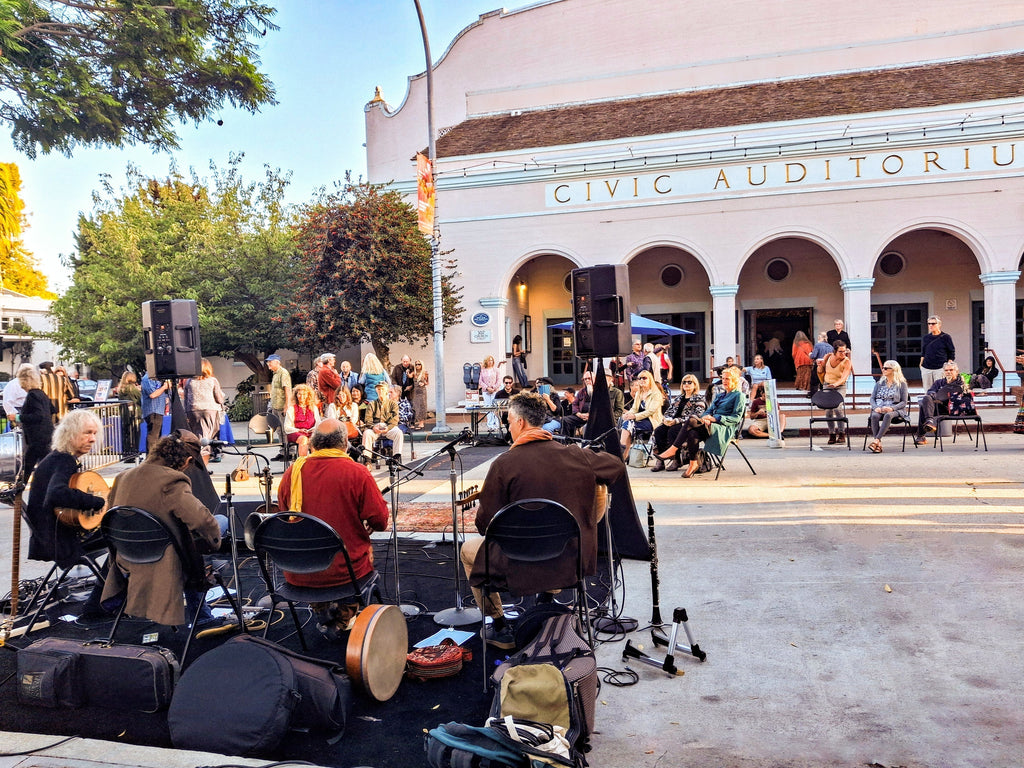 Santa Cruz Symphony Kicks Off the Season with “Scheherazade” and a Street-Party Prelude
